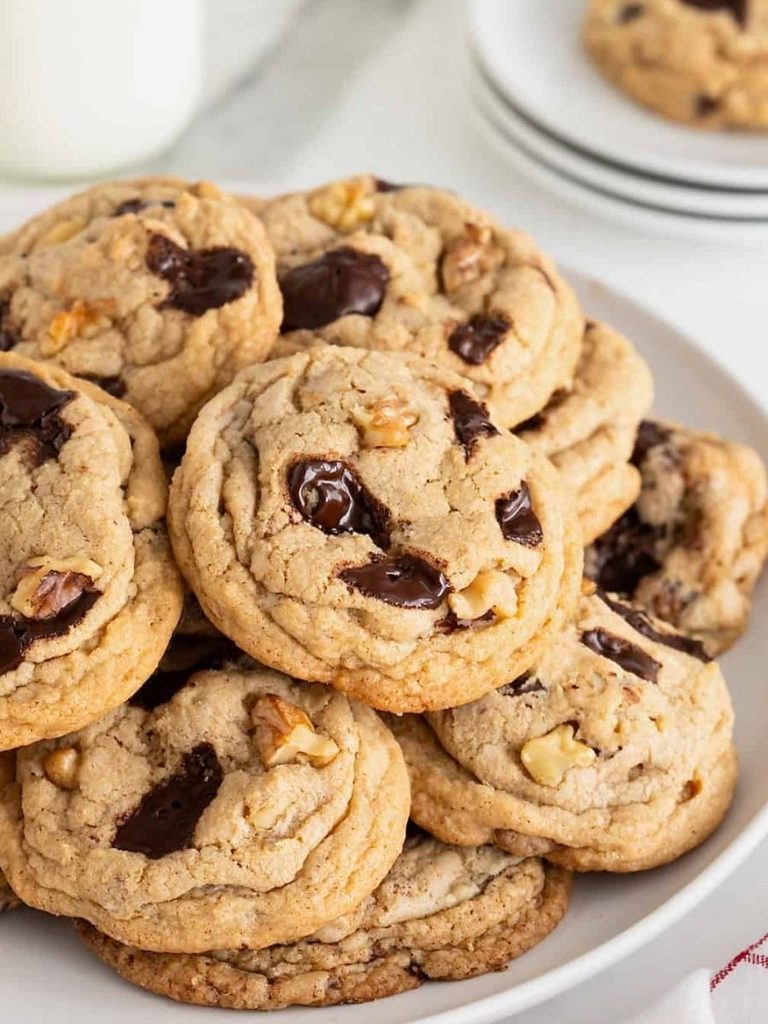 Chewy Dark Chocolate Chunk Cookies